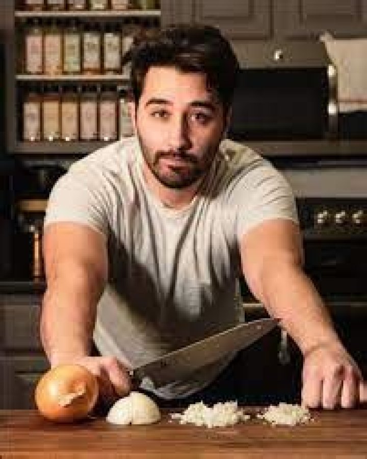 Matt Broussard (acooknamedmatt) Age | Wiki, Net worth, Bio, Height, Girlfriend