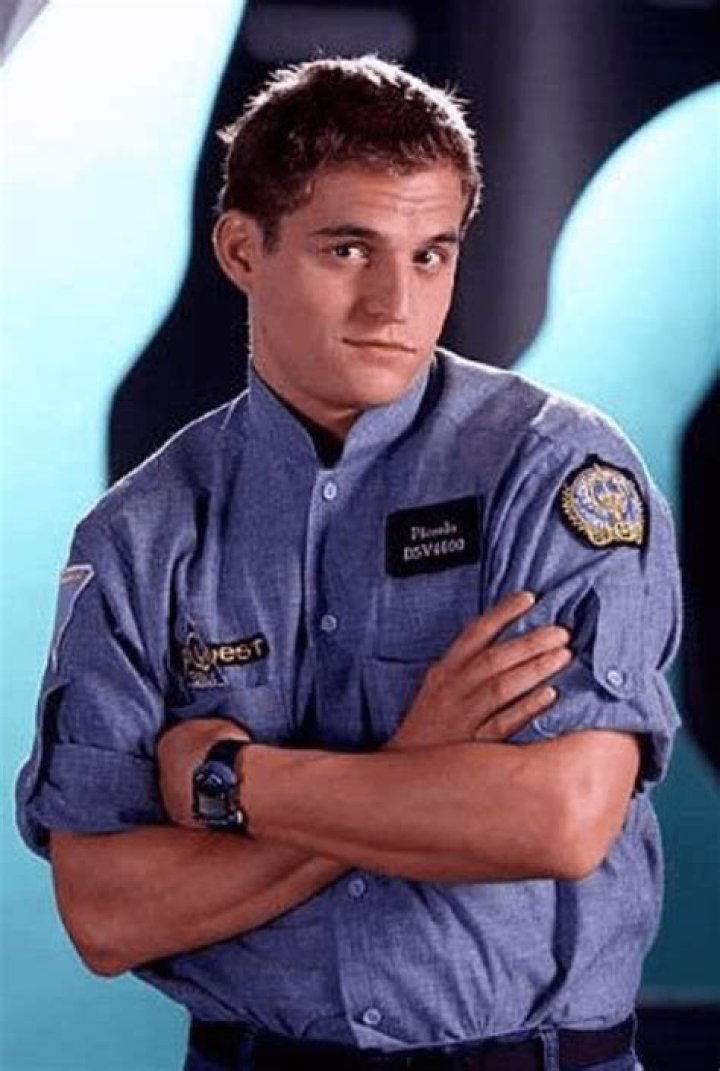 Michael DeLuise (TV Actor) - Age, Birthday, Bio, Facts, Family, Net Worth, Height & More