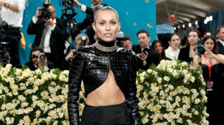 Miley Cyrus Reveals Her Least Favorite Red Carpet Moment — and She Can’t Pick Just One!