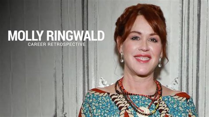 Molly Ringwald Net Worth 2024: What Is The '80s Movie Ico Worth?