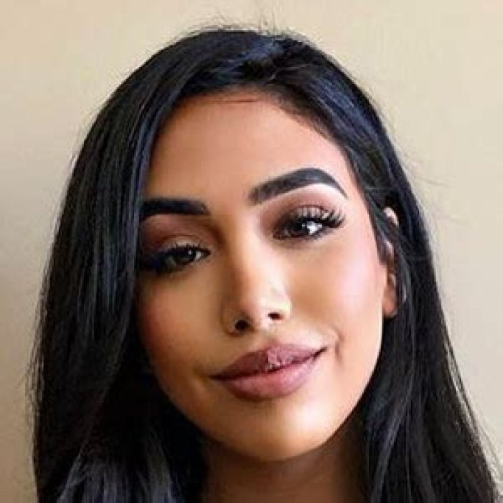 Morelia De La Hoya (Instagram Star) - Age, Birthday, Bio, Facts, Family, Net Worth, Height & More