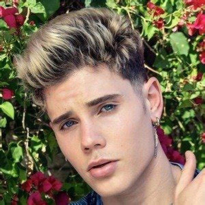 Nicky Champa (TikTok Star) - Age, Birthday, Bio, Facts, Family, Net Worth, Height & More