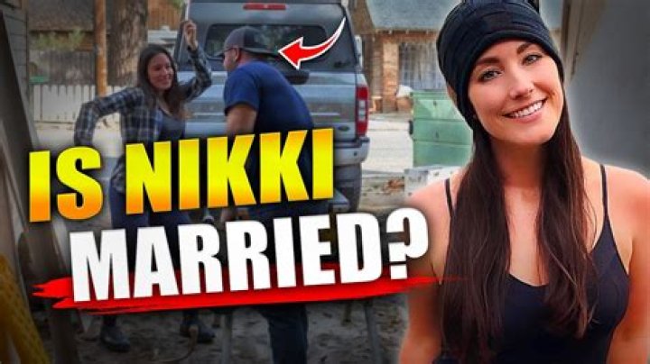 Nikki Delventhal (YouTube Star) - Age, Birthday, Bio, Facts, Family, Net Worth, Height & More