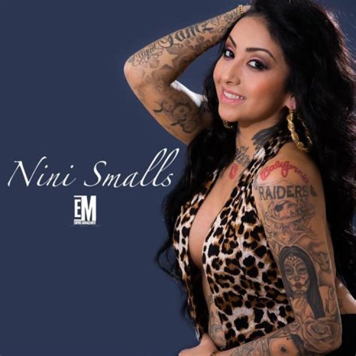 Nini Smalls – Celebsgraphy
