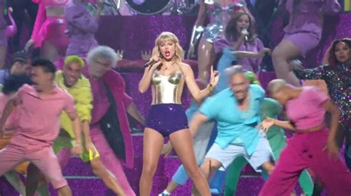 OMGKaty Perry and Taylor End Their Longtime Feud in ‘You Need to Calm Down’ Music Video