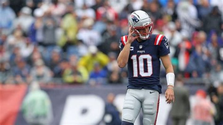 Orlando Brown Makes Wild Claims About "Making Love" To Drake, Usher, And More