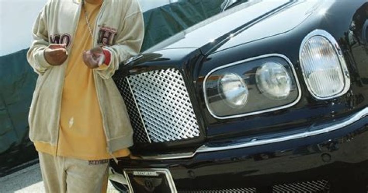 Orlando Brown Rides With Fans Who Find Him Walking Around Houston: Watch