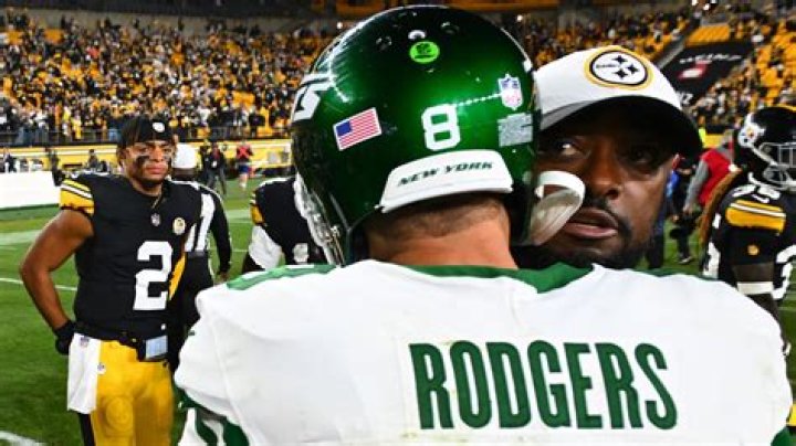 Pat McAfee Tries To Squash Feud Between Aaron Rodgers And Jimmy Kimmel