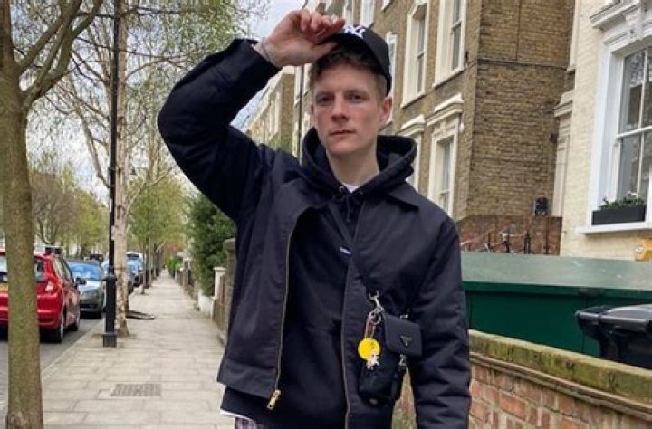 Patrick Gibson (Actor) Wiki, Bio, Age, Height, Weight, Dating, Girlfriend, Net Worth, Career, Facts