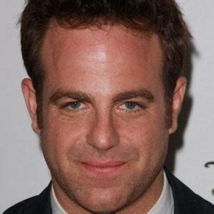 Paul Adelstein (TV Actor) - Age, Birthday, Bio, Facts, Family, Net Worth, Height & More