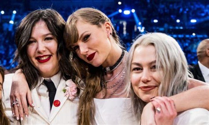 Penelope Disick’s Secret TikTok Disabled for ‘Violations’ After Fans Flock To Her Page