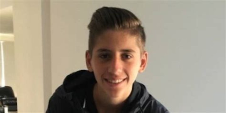 Pete Zogoulas (YouTube Star) - Age, Birthday, Bio, Facts, Family, Net Worth, Height & More