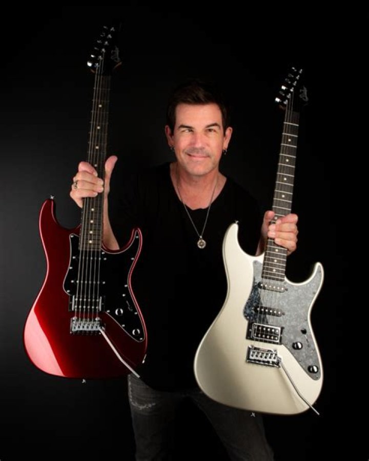 Peter Thorn (Guitarist) - Age, Birthday, Bio, Facts, Family, Net Worth, Height & More