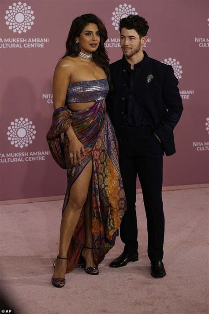 Priyanka Chopra Squashes Nick Jonas Split Speculation With Steamy Comment: ‘Damn!’