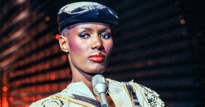¿Qué hace ahora Grace Jones? – Celebrity.fm