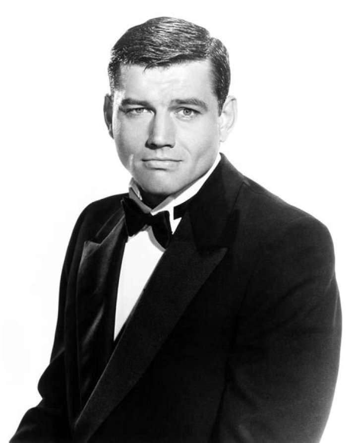 Ralph Taeger (TV Actor) - Age, Birthday, Bio, Facts, Family, Net Worth, Height & More