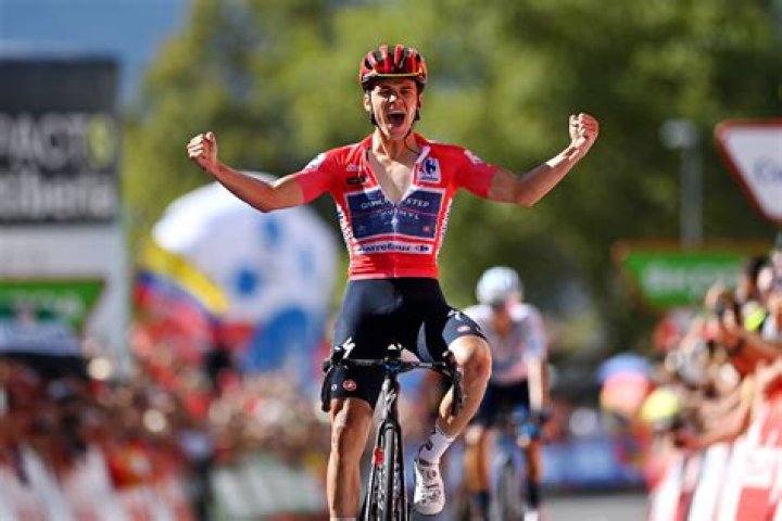 Remco Evenepoel (Cyclist) - Age, Birthday, Bio, Facts, Family, Net Worth, Height & More
