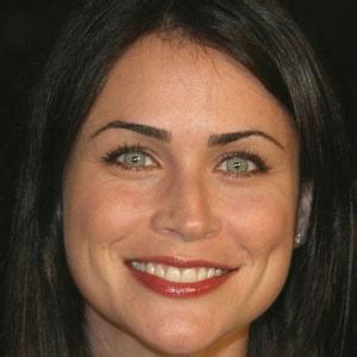 Rena Sofer (Soap Opera Actress) - Age, Birthday, Bio, Facts, Family, Net Worth, Height & More