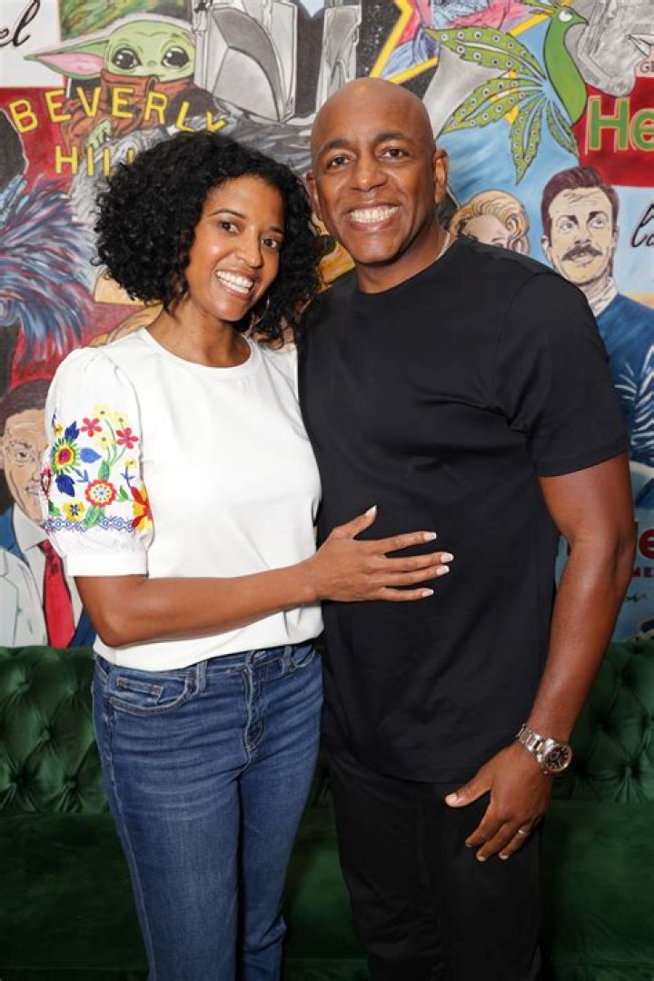 Renée Elise Goldsberry Biography, Age, Height, Husband, Net Worth, Family