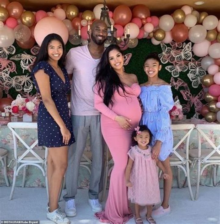 REPORTKobe Bryant and His Wife Vanessa Welcome Baby No. 3!