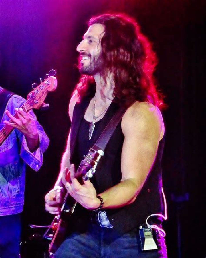 Reynaldo Martino (Guitarist) - Age, Birthday, Bio, Facts, Family, Net Worth, Height & More