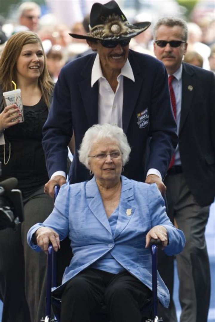 Richard Petty Biography, Age, Height, Wife, Net Worth, Family