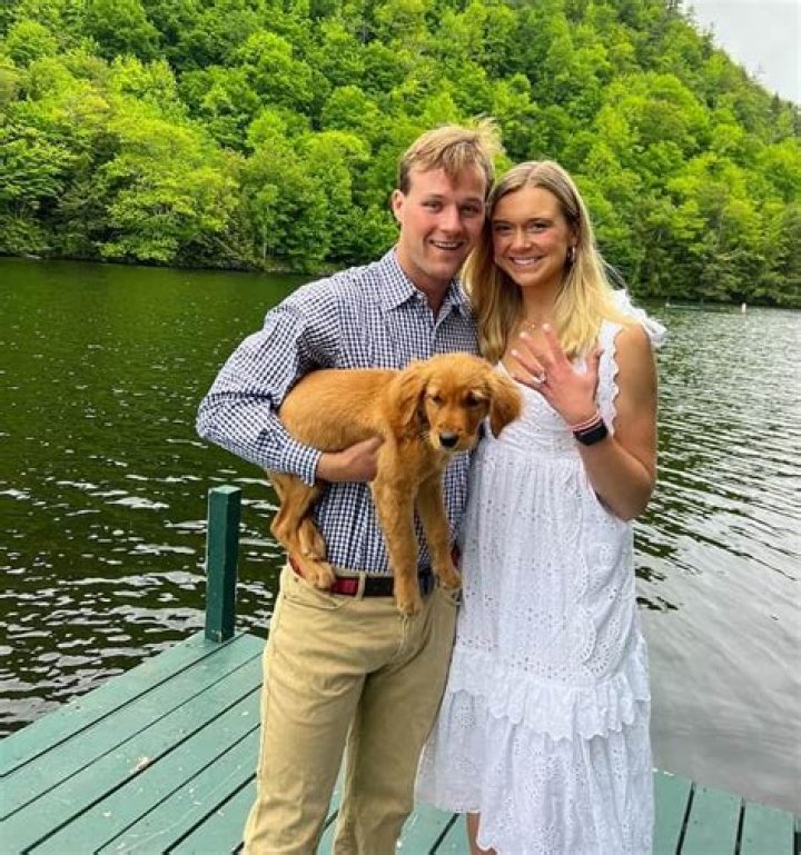 Robert Buckley Biography, Age, Height, Wife, Net Worth, Family