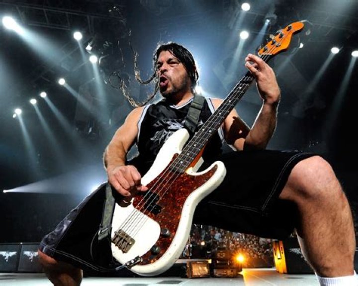 Robert Trujillo Net Worth, Bio, Wiki, Age, Height, Zodiac, Relationships, Children & Filmography