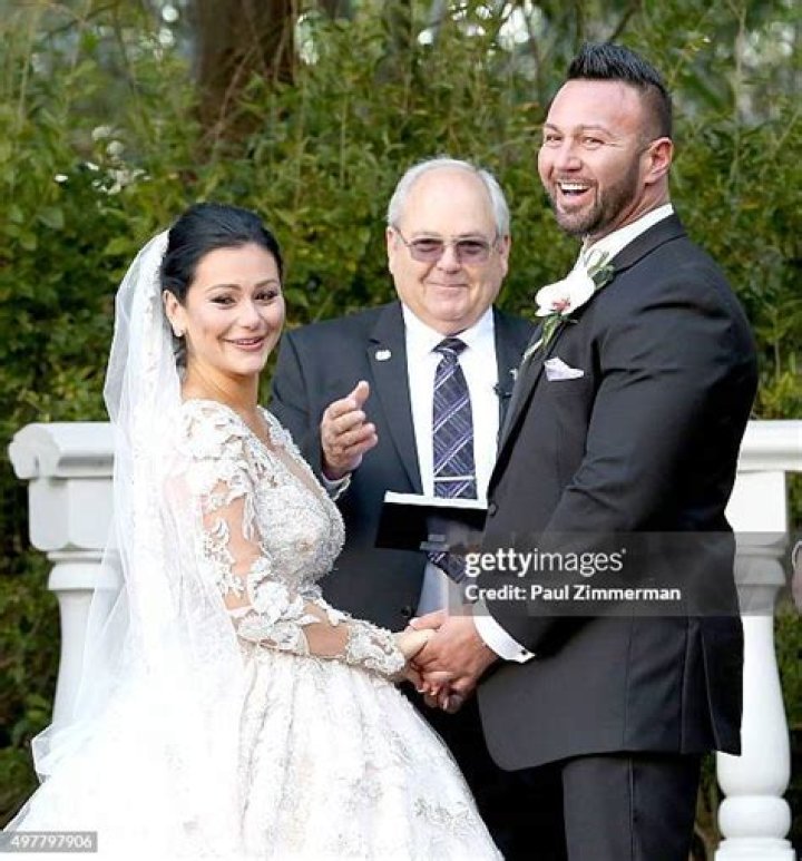 Roger Mathews Confirms Jenni ‘JWoww’ Farley Divorce: ‘I’m Gonna Win My Wife Back’