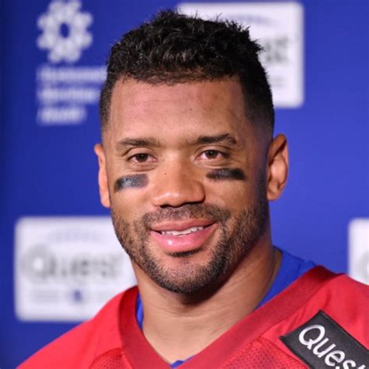 Russell Wilson (Football Player) - Age, Birthday, Bio, Facts, Family, Net Worth, Height & More