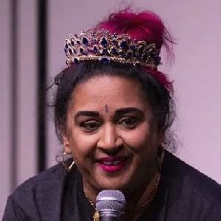 Samah Dada (Blogger) - Age, Birthday, Bio, Facts, Family, Net Worth, Height & More