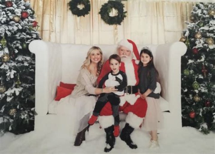 Sarah Michelle Gellar, Kim Zolciak and More Celebrity Kids Sitting on Santa’s Laps!