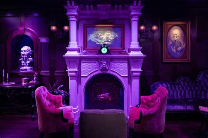 ‘Scared Famous’ Follows Reality Stars Living in a Haunted Mansion and Looks Creepy AF