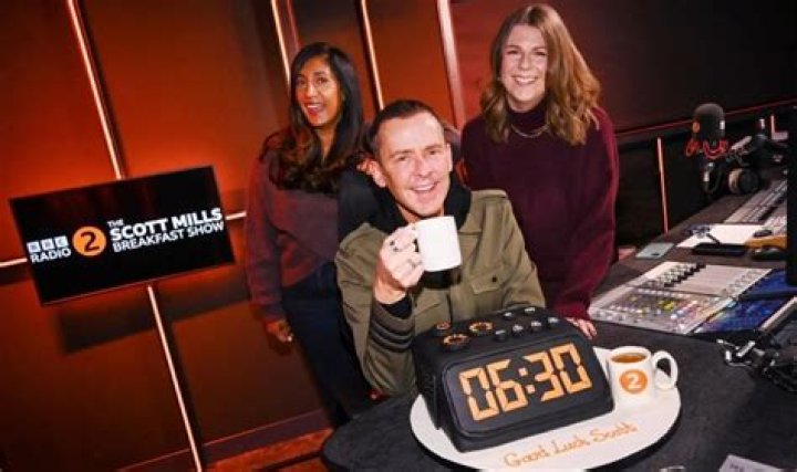 Scott Mills (Radio Host) - Age, Birthday, Bio, Facts, Family, Net Worth, Height & More