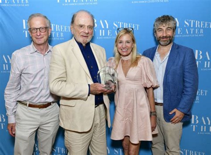 Scott Schwartz Biography, Age, Height, Wife, Net Worth, Family