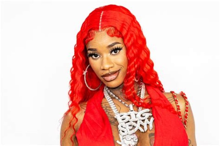 Sexyy Red Fires Back At Her Natural Hair Haters: “What Tracks?”