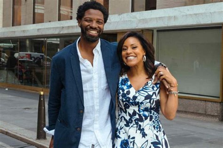 Sheinelle Jones (Journalist) - Age, Birthday, Bio, Facts, Family, Net Worth, Height & More