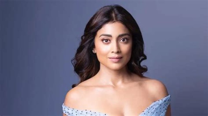 Shriya Saran (Movie Actress) - Age, Birthday, Bio, Facts, Family, Net Worth, Height & More