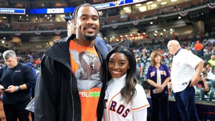 Simone Biles’ Fiance Jonathan Owens Makes a Lot of Money as a Football Player: Net Worth, Salary