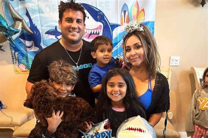 Snooki Shows Off Her Kids and Her Toned Bikini Body — Plus More Celebs Flaunting Their Figures!