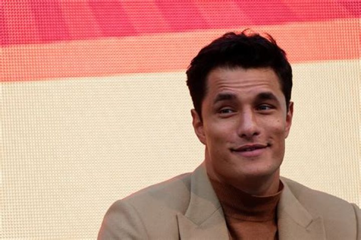 Staz Nair – Celebsgraphy