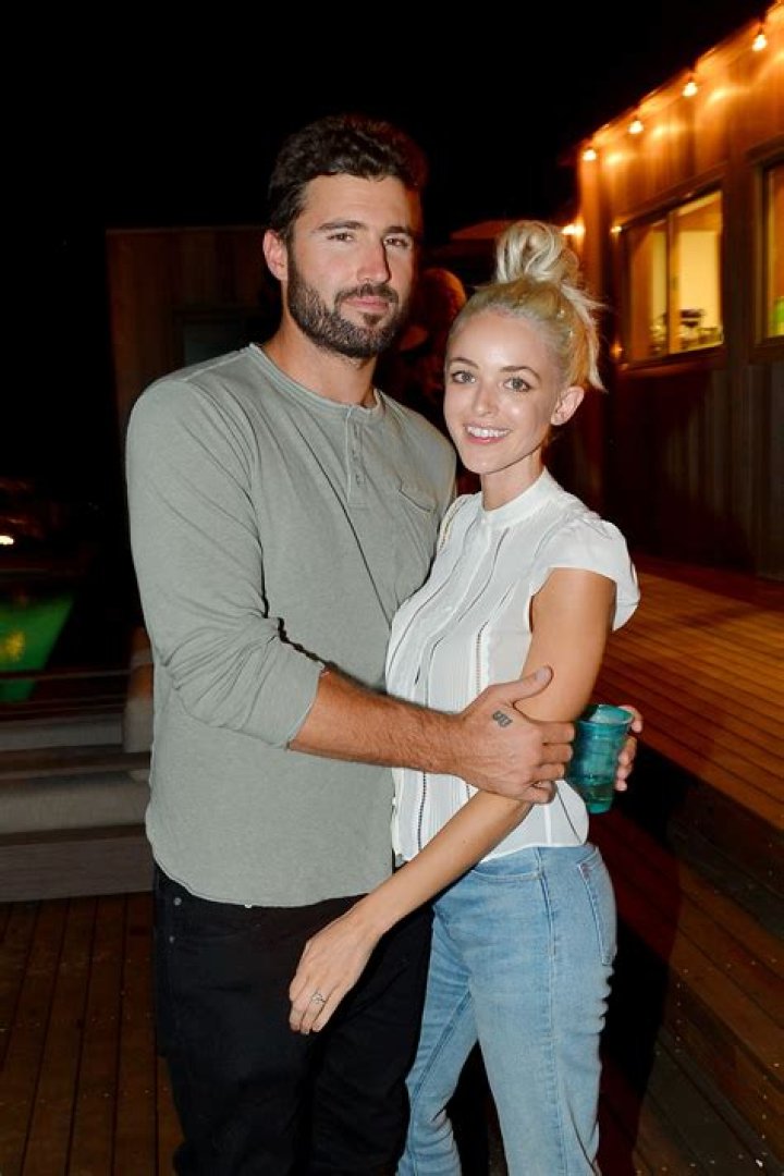 Stephanie Shepherd Has ‘So Much Fun’ Giving Dating Tips With Kaitlynn Carter During New FB Show