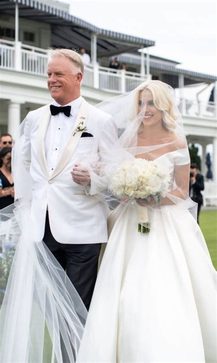 Sydney Esiason (Boomer Esiason Daughter) Age, Wedding, Husband Matt Martin