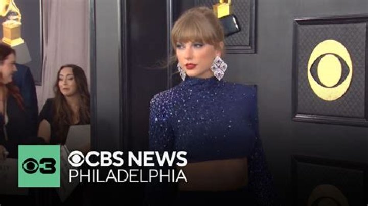 Taylor Swift Buys a Pregnant, Homeless Fan a House Because She’s Literally an Angel