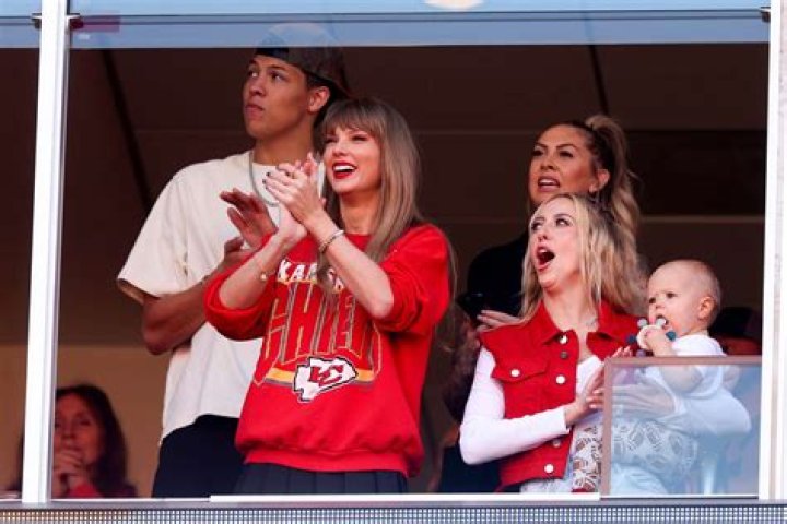 Taylor Swift Spotted Cheering on Travis Kelce Alongside His Mom at Kansas City Chiefs Game
