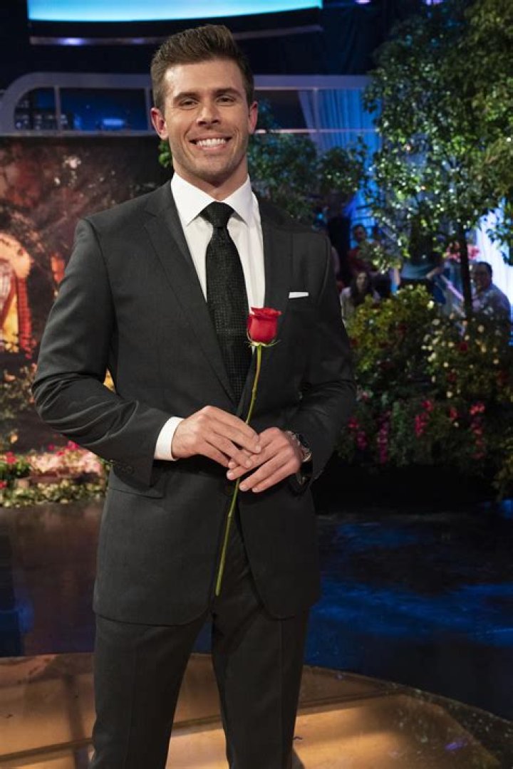That’s a Whole Lot of Roses! Find Out ‘Bachelor’ Star Zach Shallcross’ Impressive Net Worth