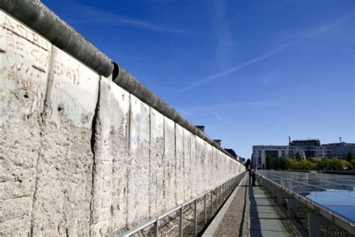 The Astounding Artwork Of The Berlin Wall