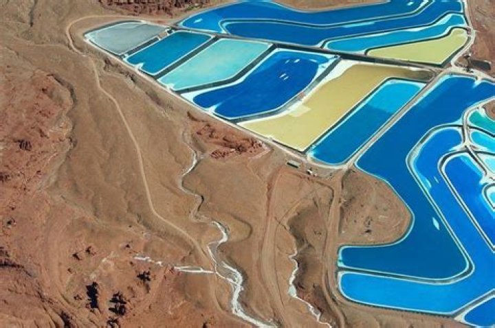 These Potash Evaporation Ponds Look Completely Bizarre