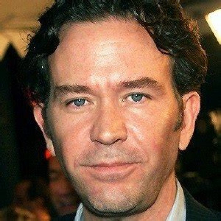Timothy Hutton (Movie Actor) - Age, Birthday, Bio, Facts, Family, Net Worth, Height & More