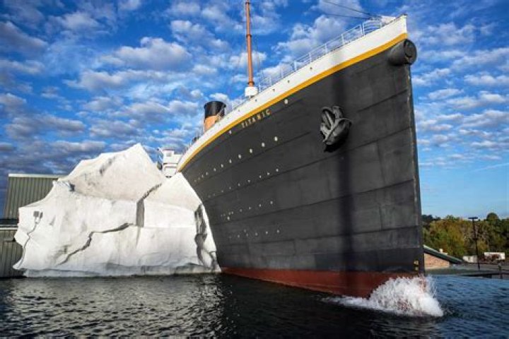Titanic Museum 'Iceberg Wall' Collapses, Injuring Three